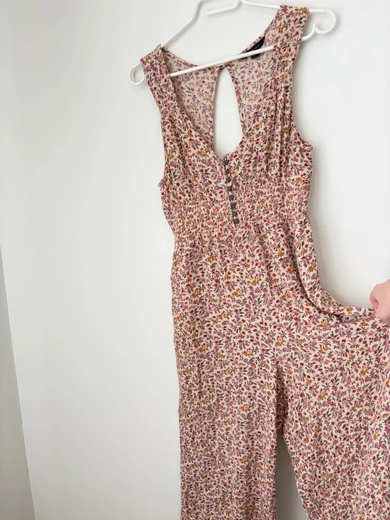 American Eagle Outfitters Floral Sleevelessu V-Neck Jumpsuit - Picture 7 of 7